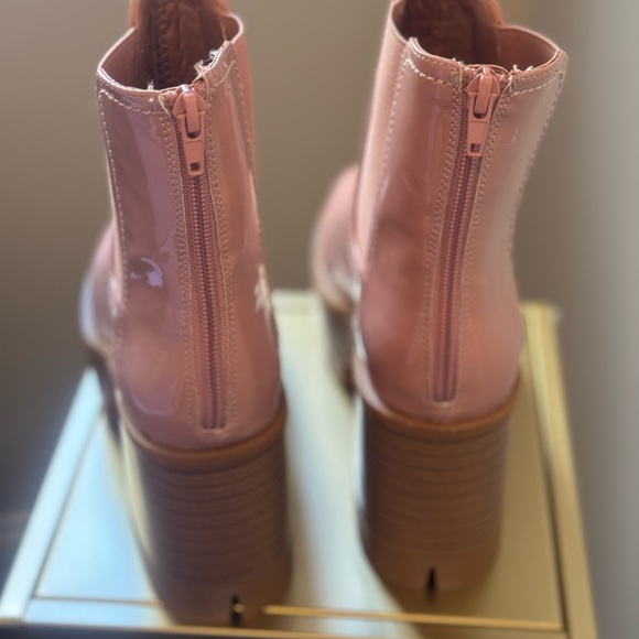 Madden Girl Gotchha Buff booties Size 8. New, never worn. - Picture 3 of 6